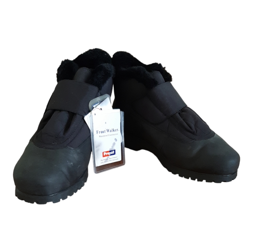 Women's Propet Frost Walker,  Weather Walker Shoe, Size 12, Waterproof,  Black.